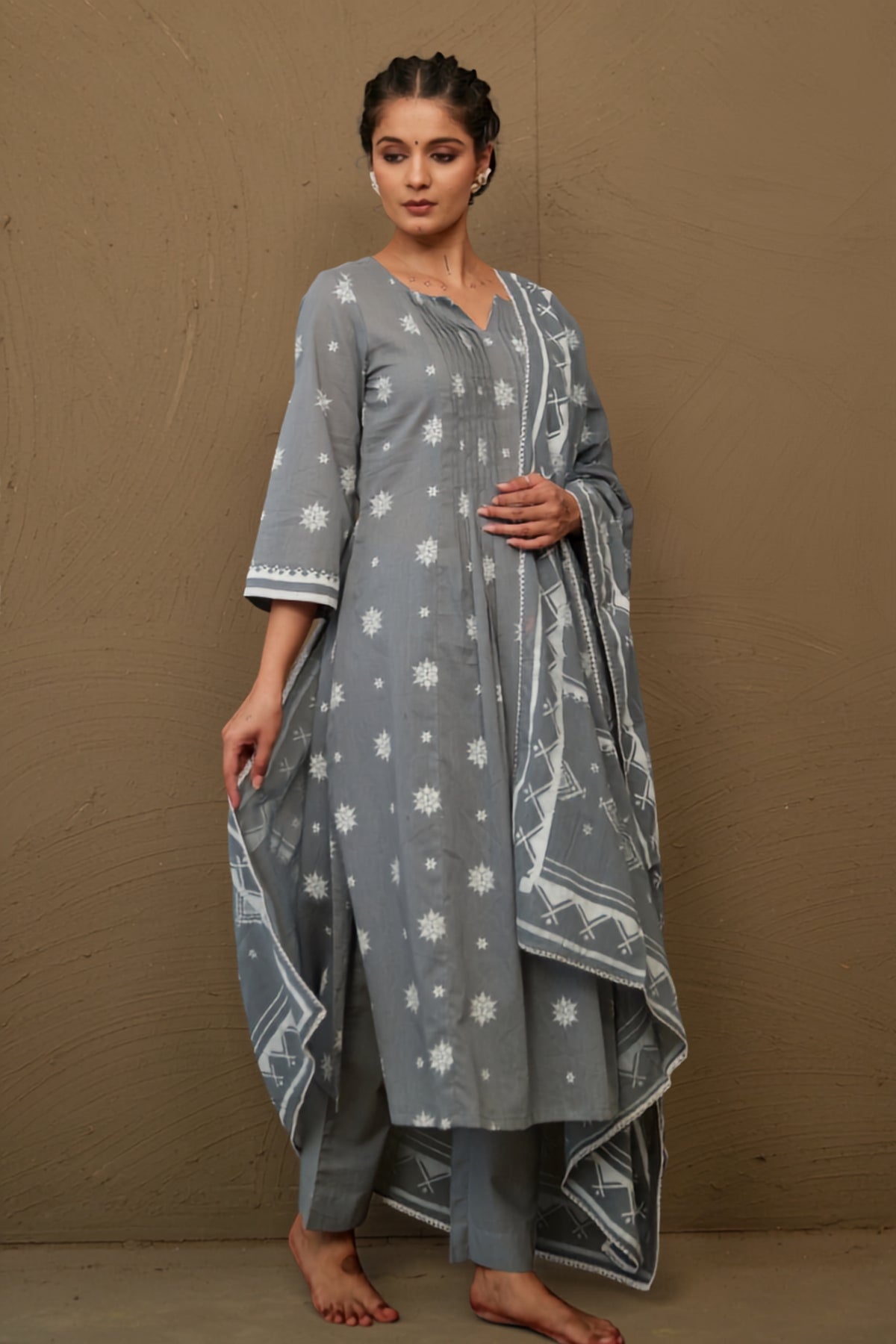 Moli Grey Mul Cotton Pin Tucks Kurta Set