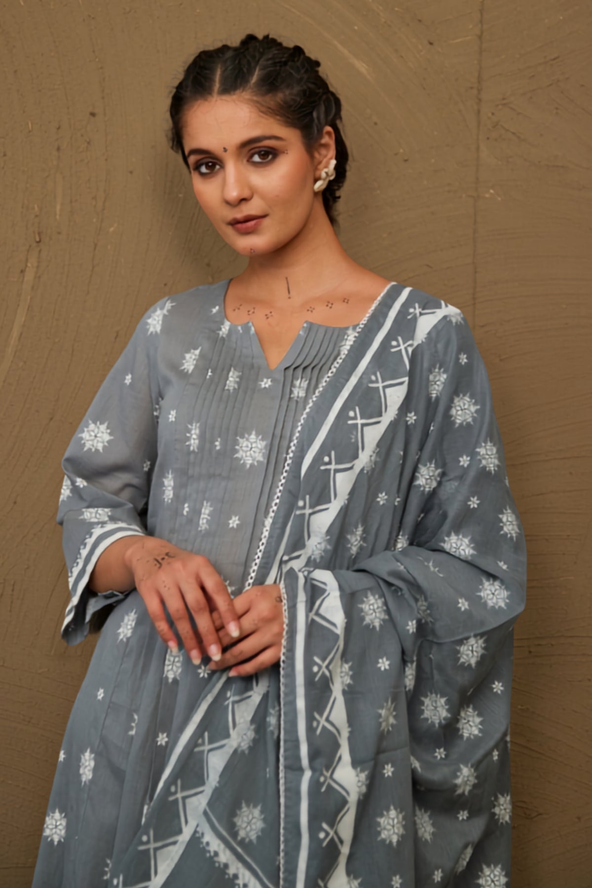 Moli Grey Mul Cotton Pin Tucks Kurta Set