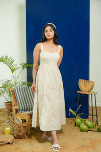 BEIGE SLEEVELESS FITTED DRESS