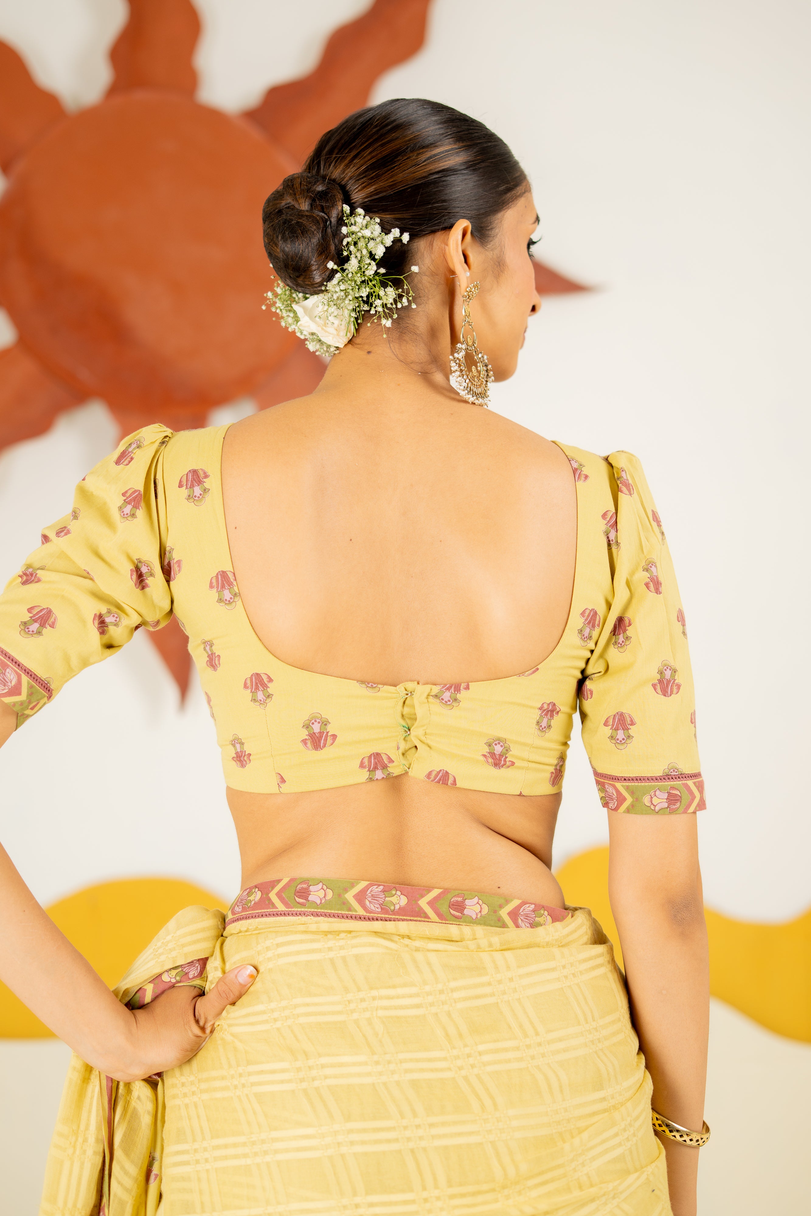 WARM OLIVE VASUNDHARA SAREE WITH UNSTITCHED BLOUSE