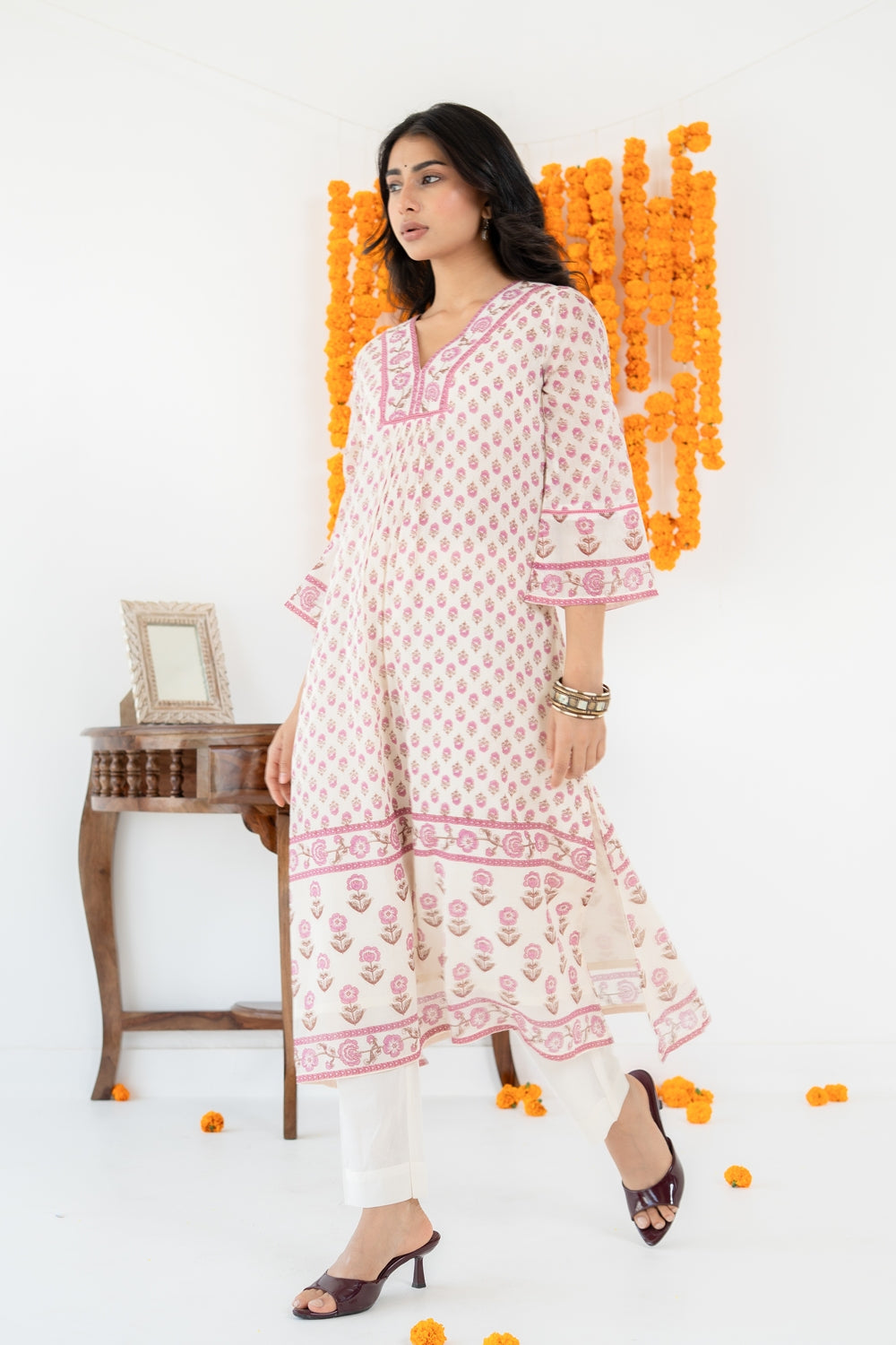 SARAS KURTA SET OF 3