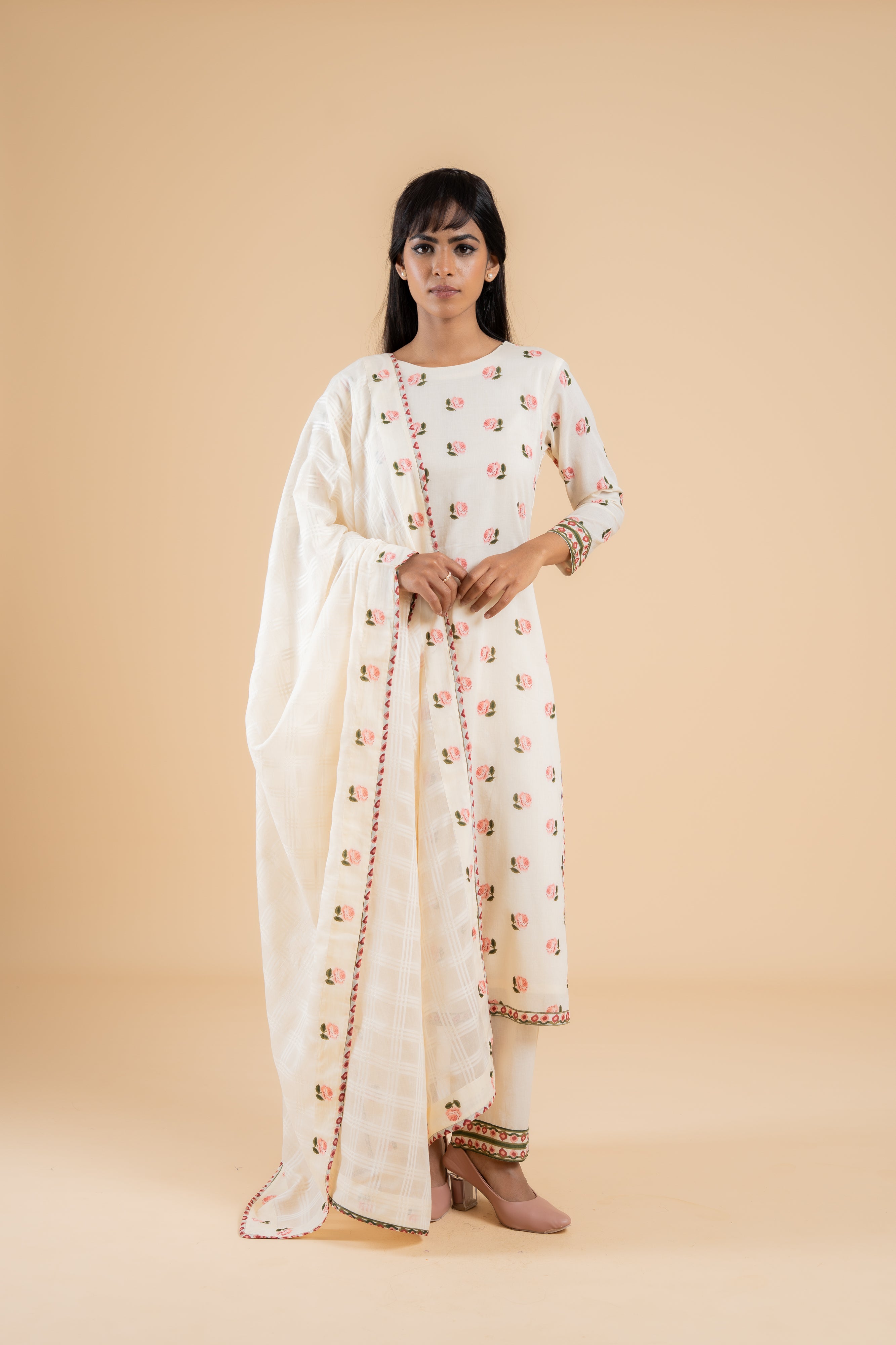 OFF WHITE ARUNIMA KURTA SET OF 3