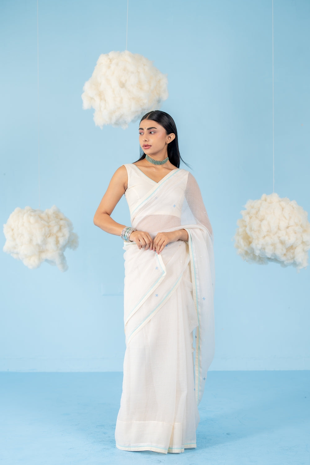 OFF-WHITE COCONUT SAREE WITH UN-STITCHED BLOUSE