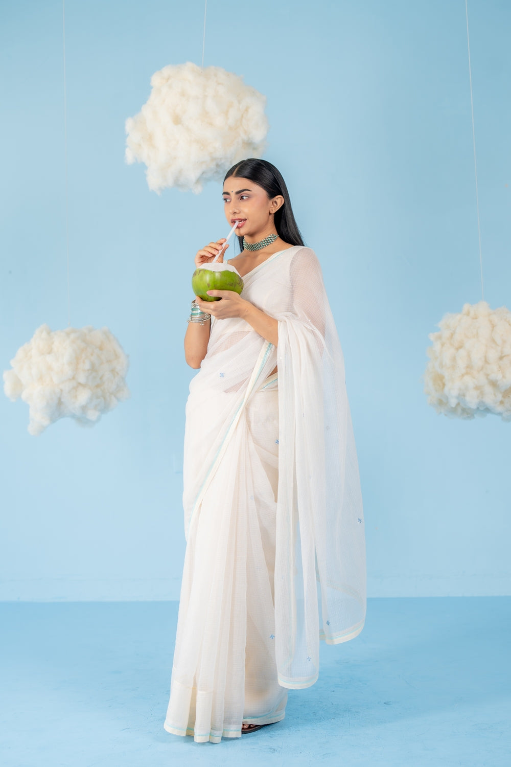 OFF-WHITE COCONUT SAREE WITH UN-STITCHED BLOUSE