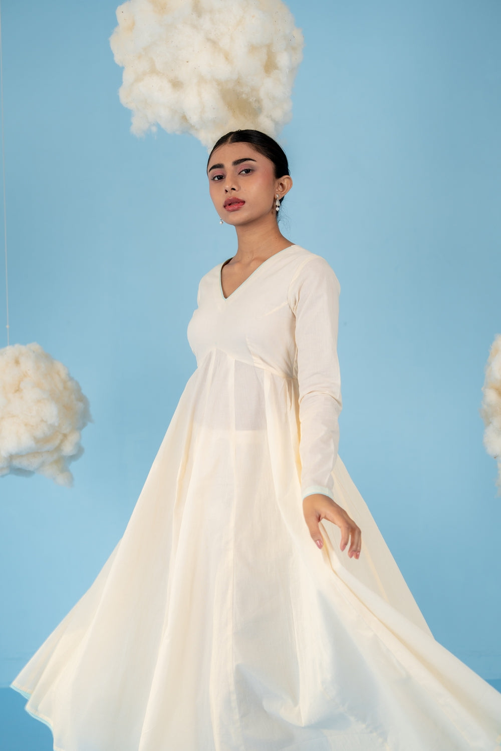 OFF-WHITE ALMOMD MILK ANARKALI SET OF 3