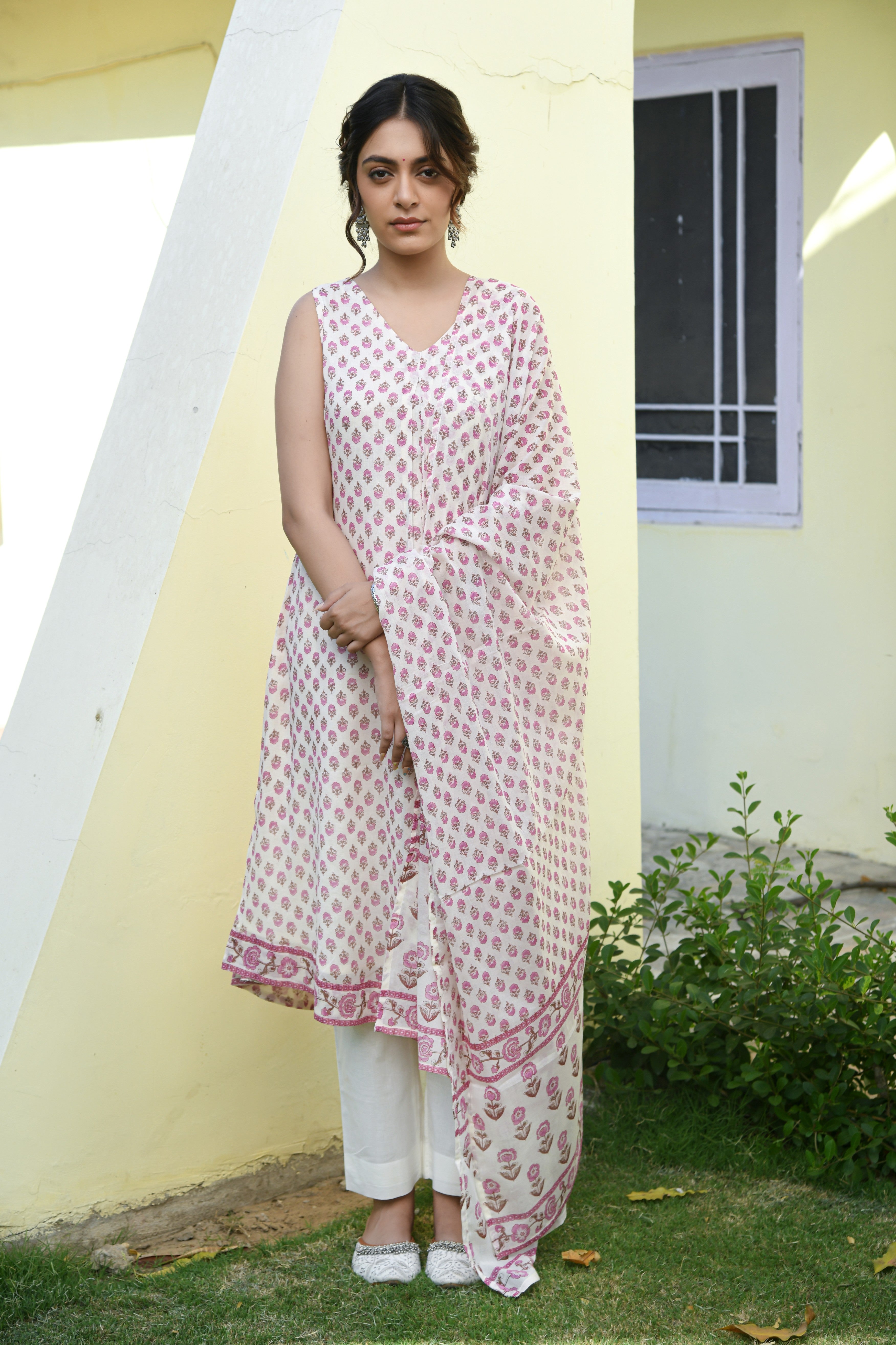 KOEL KURTA SET OF 3