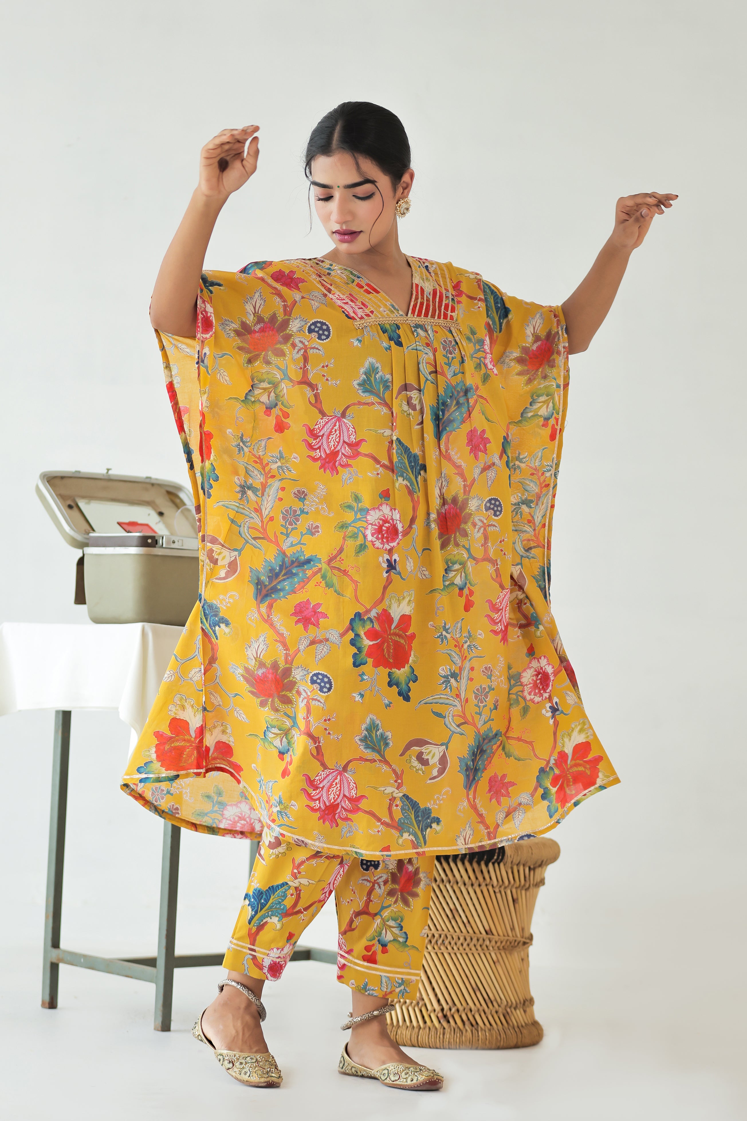 Raavi Kaftan Set