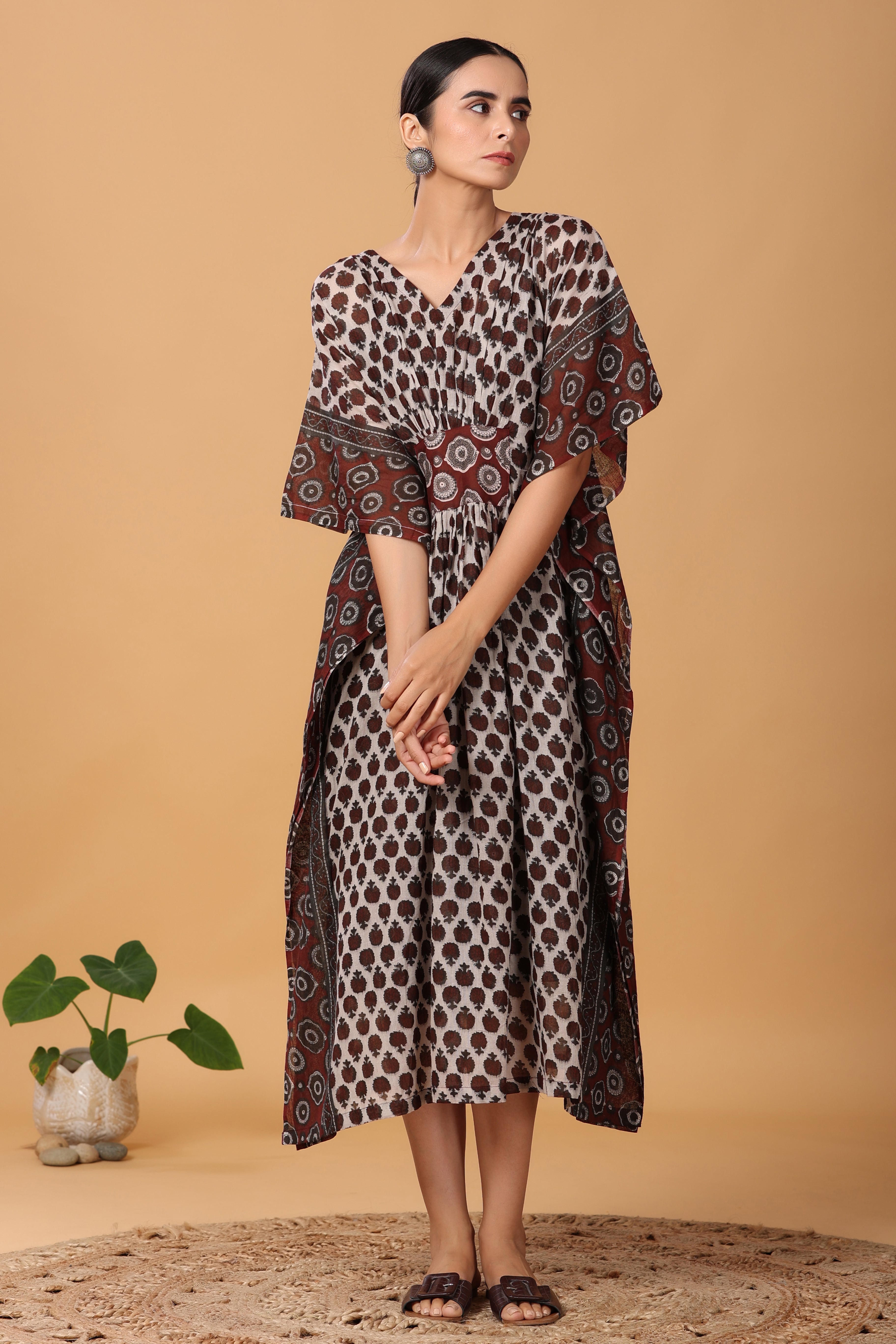 Brown kaftan