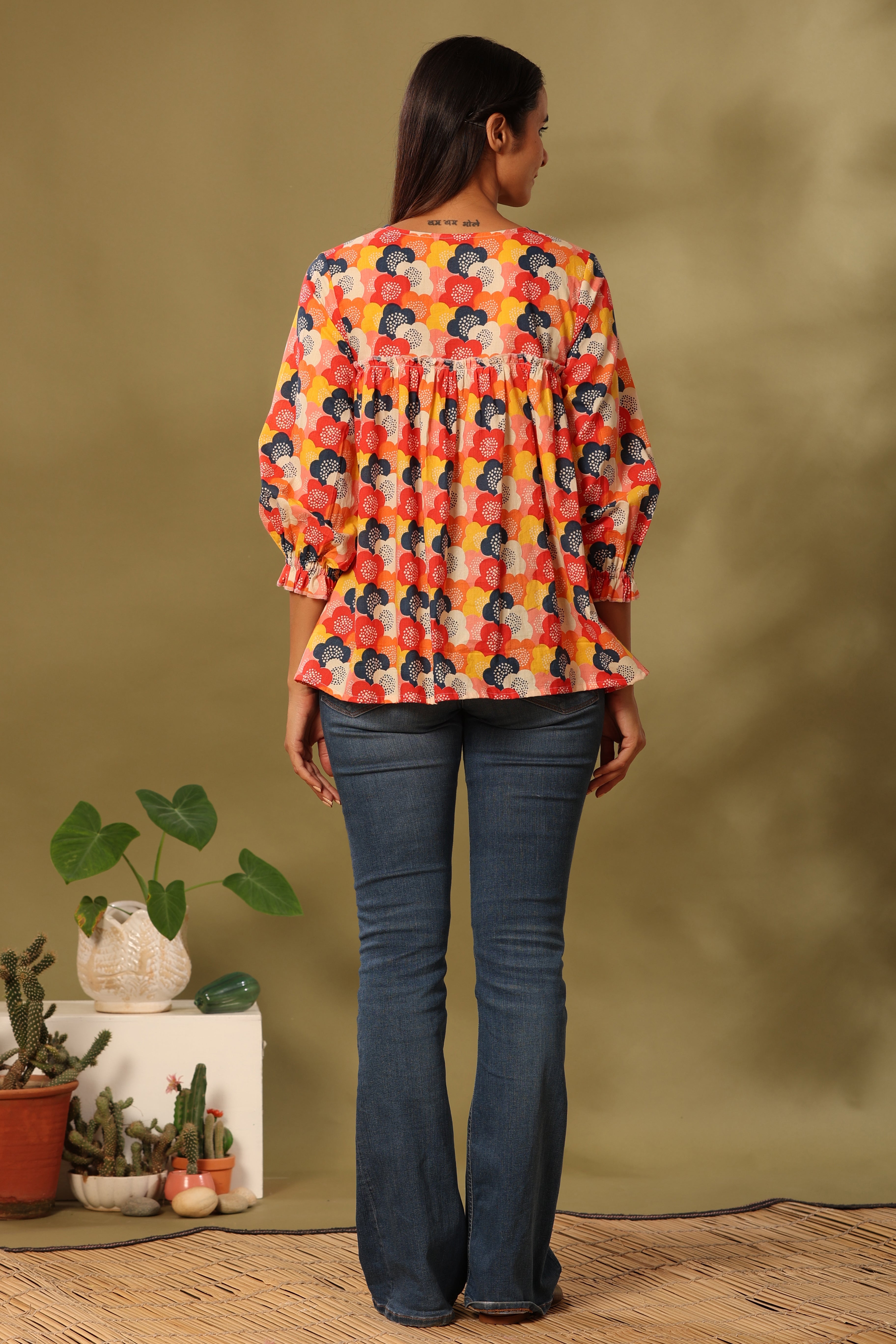 Multi color top