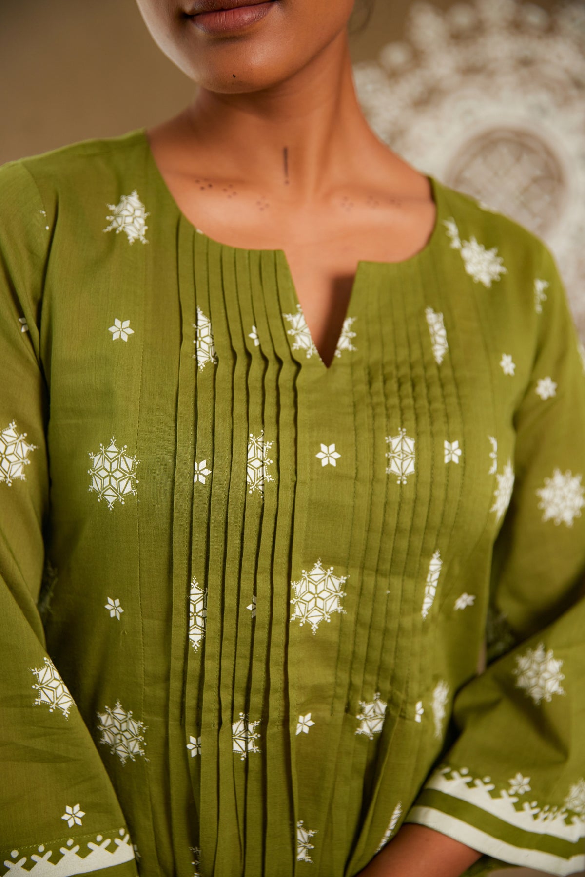 Bhakti Green Mul Cotton Pin Tucks Kurta Only