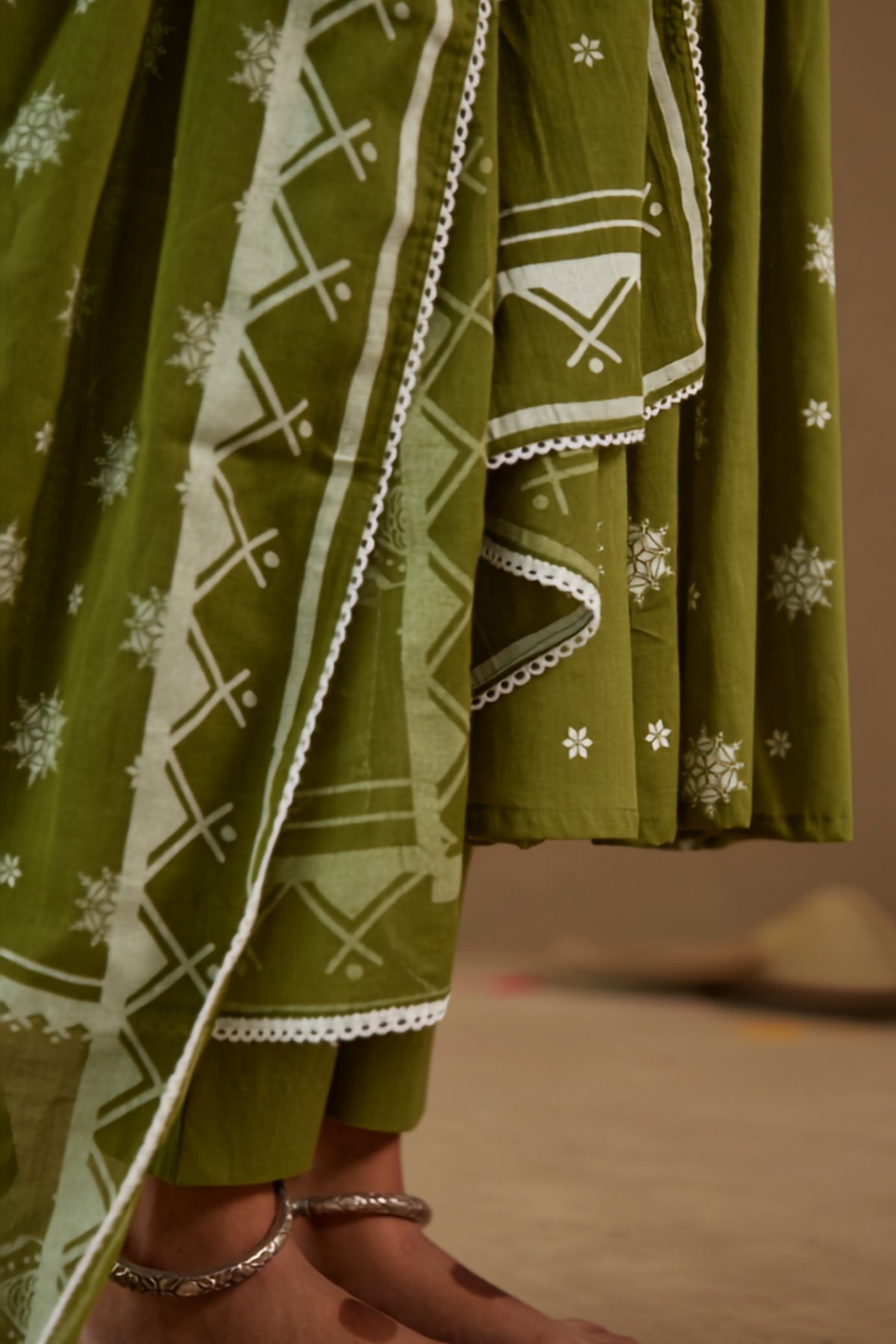 Henna Green Mul Cotton Adjustable Strap Anarkali Set