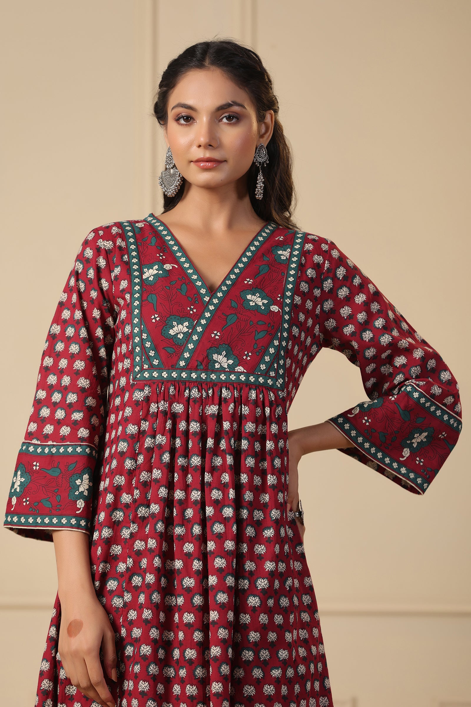 VAASVI A-LINE KURTA