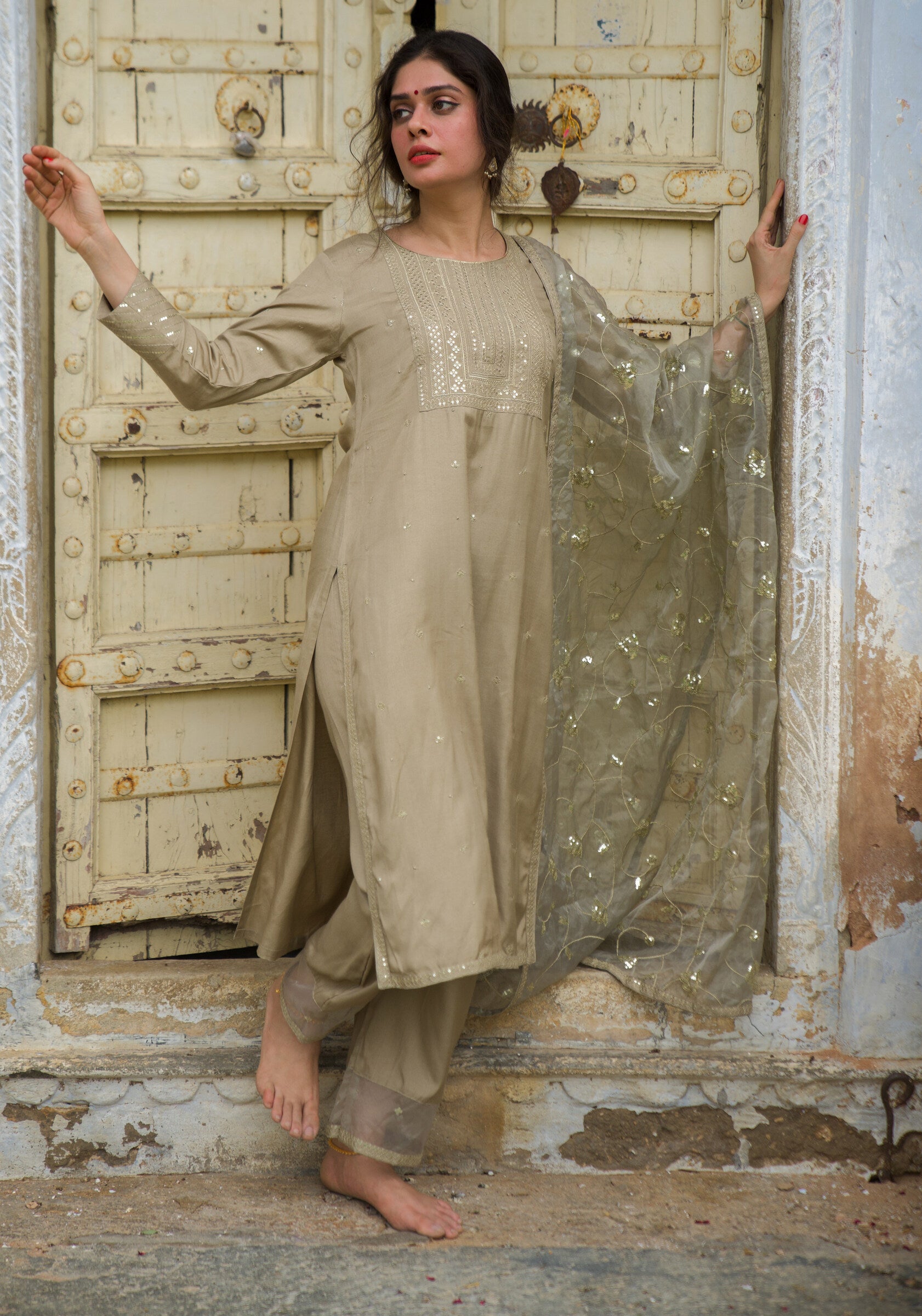 Chhaya Grey Festive Embroidered Kurta Set