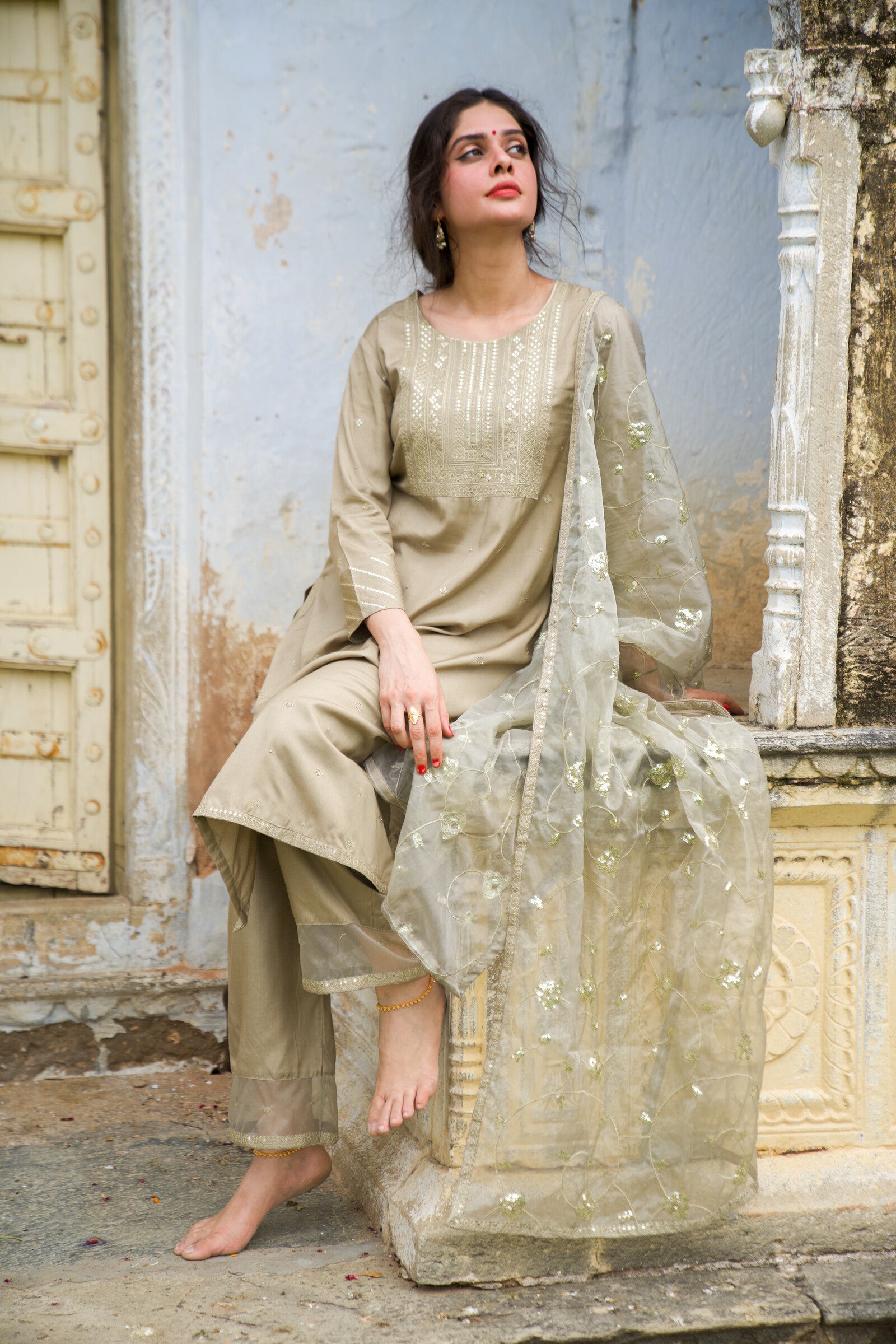 Chhaya Grey Festive Embroidered Kurta Set