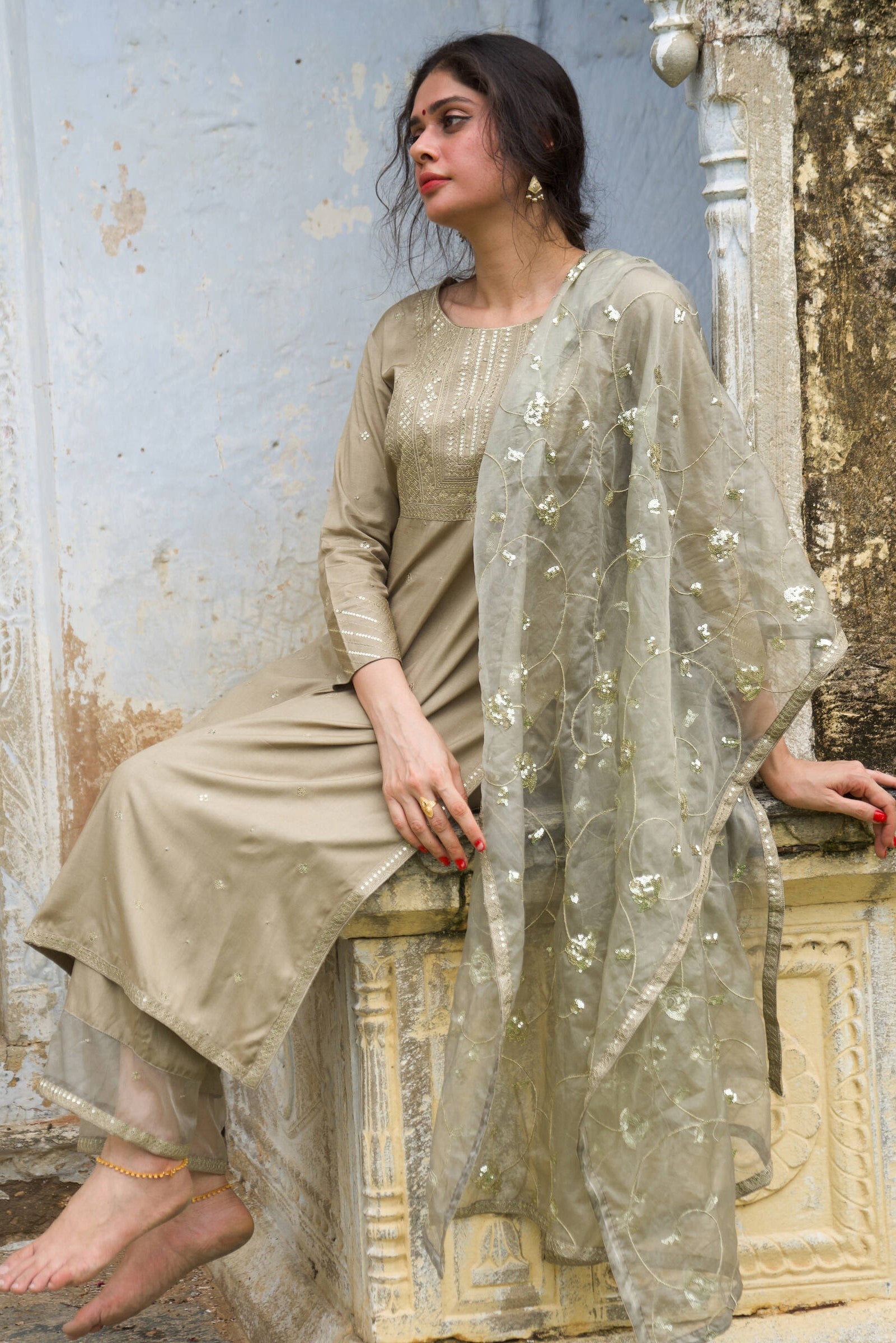 Chhaya Grey Festive Embroidered Kurta Set