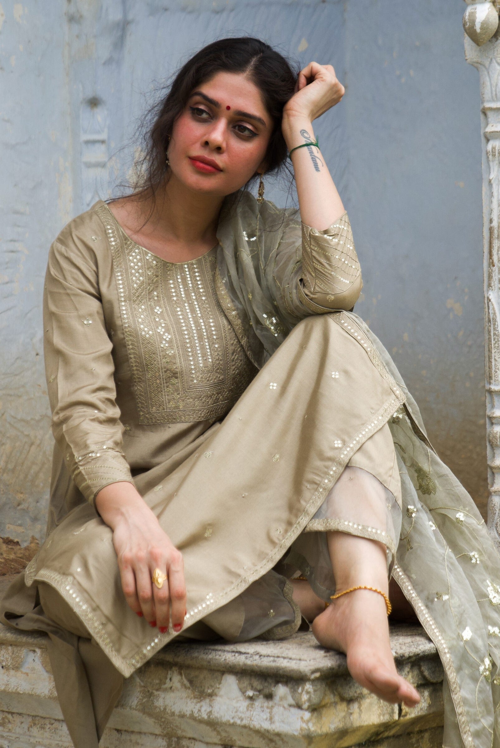 Chhaya Grey Festive Embroidered Kurta Set