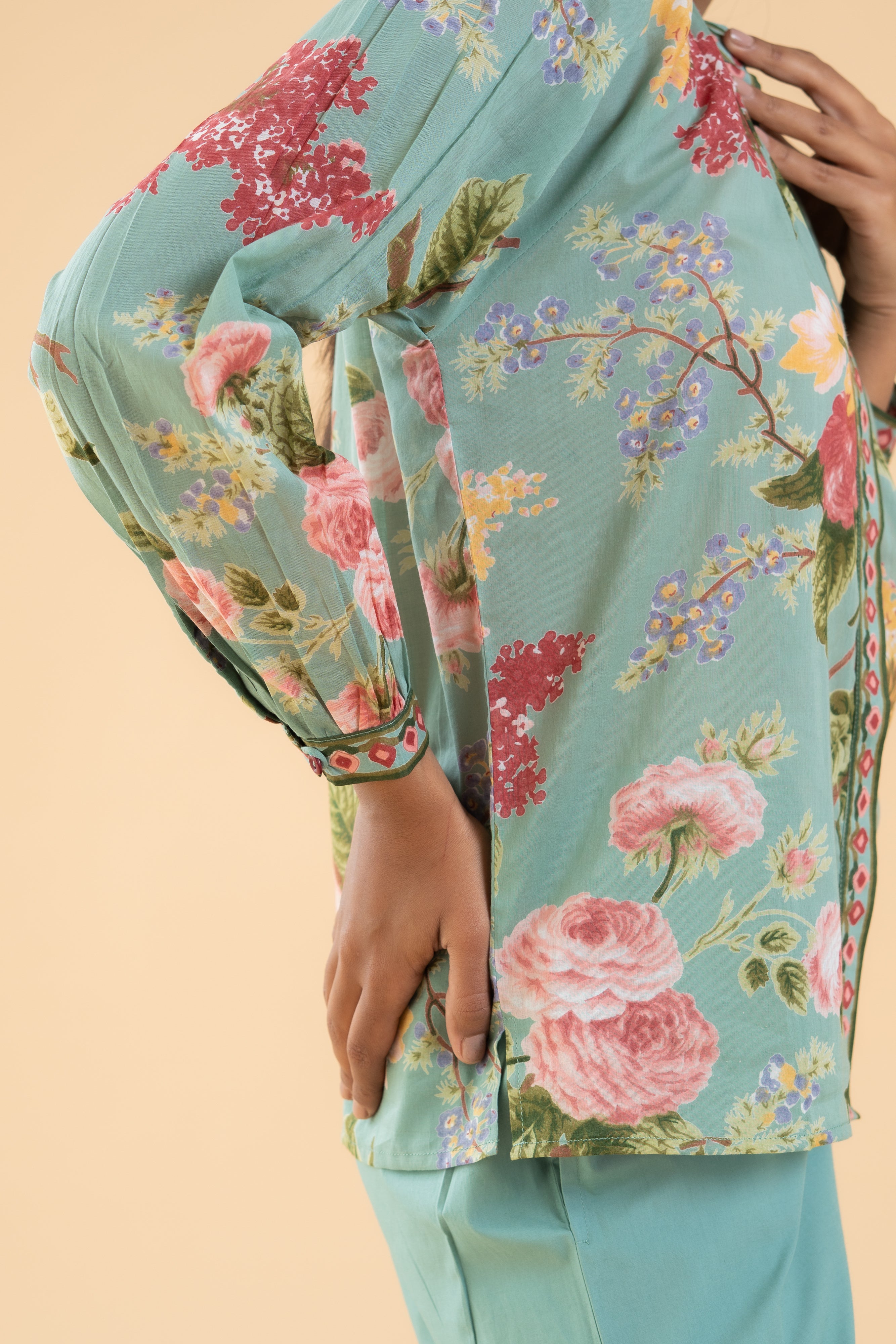 SAGE GREEN ANURA  SHIRT