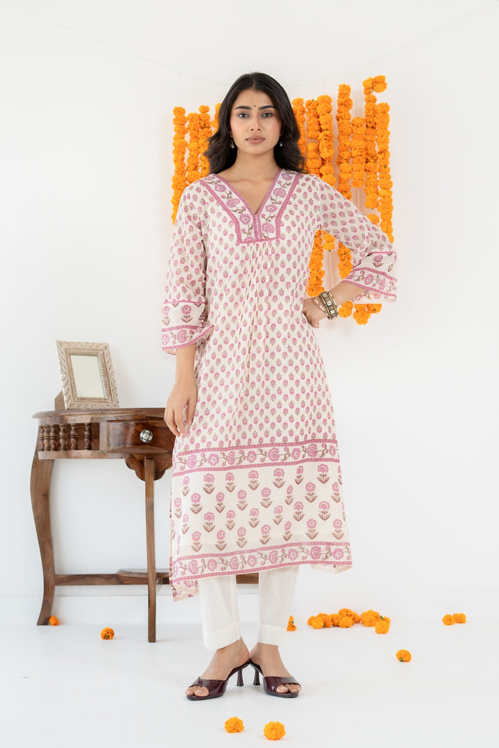 SARAS  KURTA SET OF 3