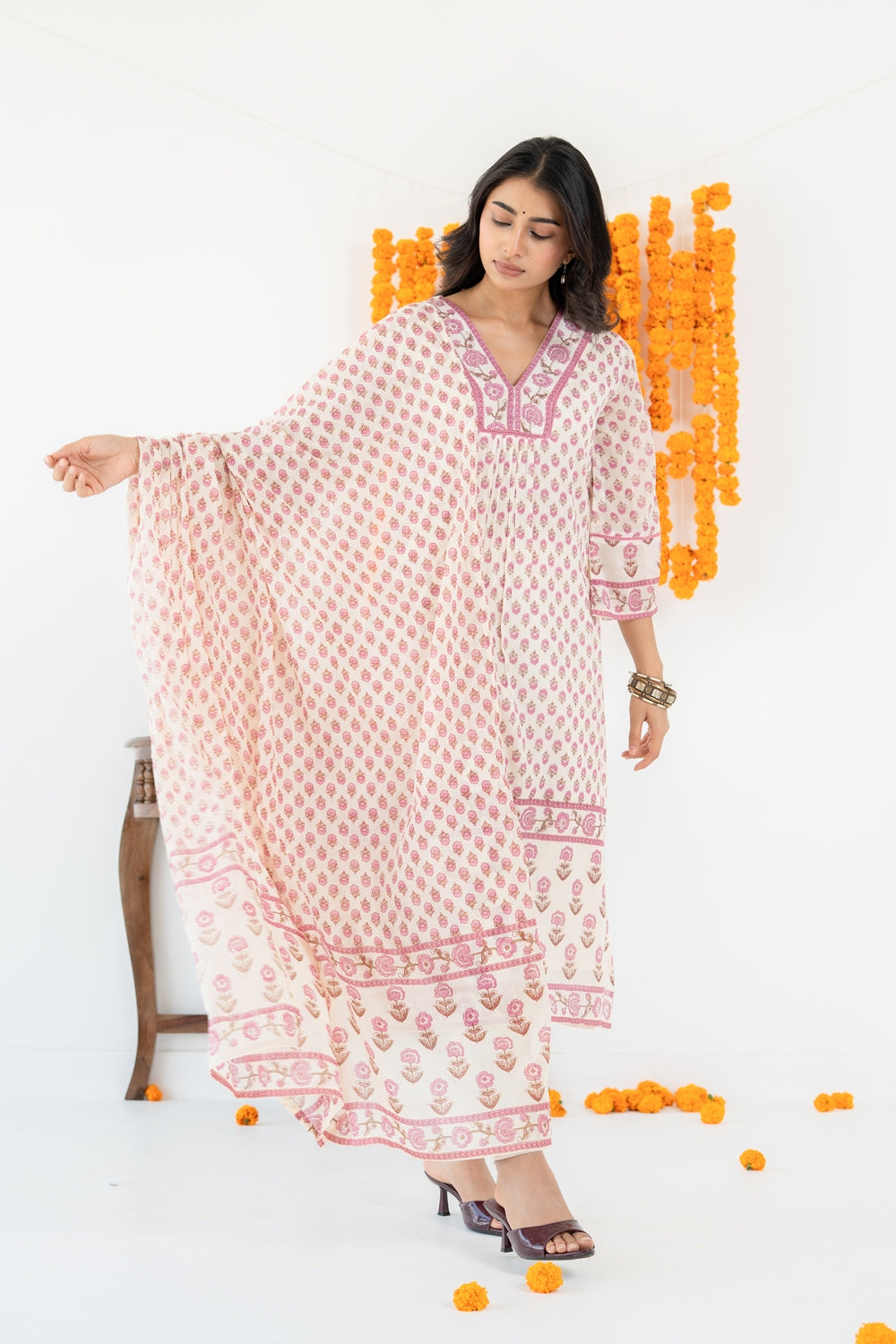 SARAS  KURTA SET OF 3