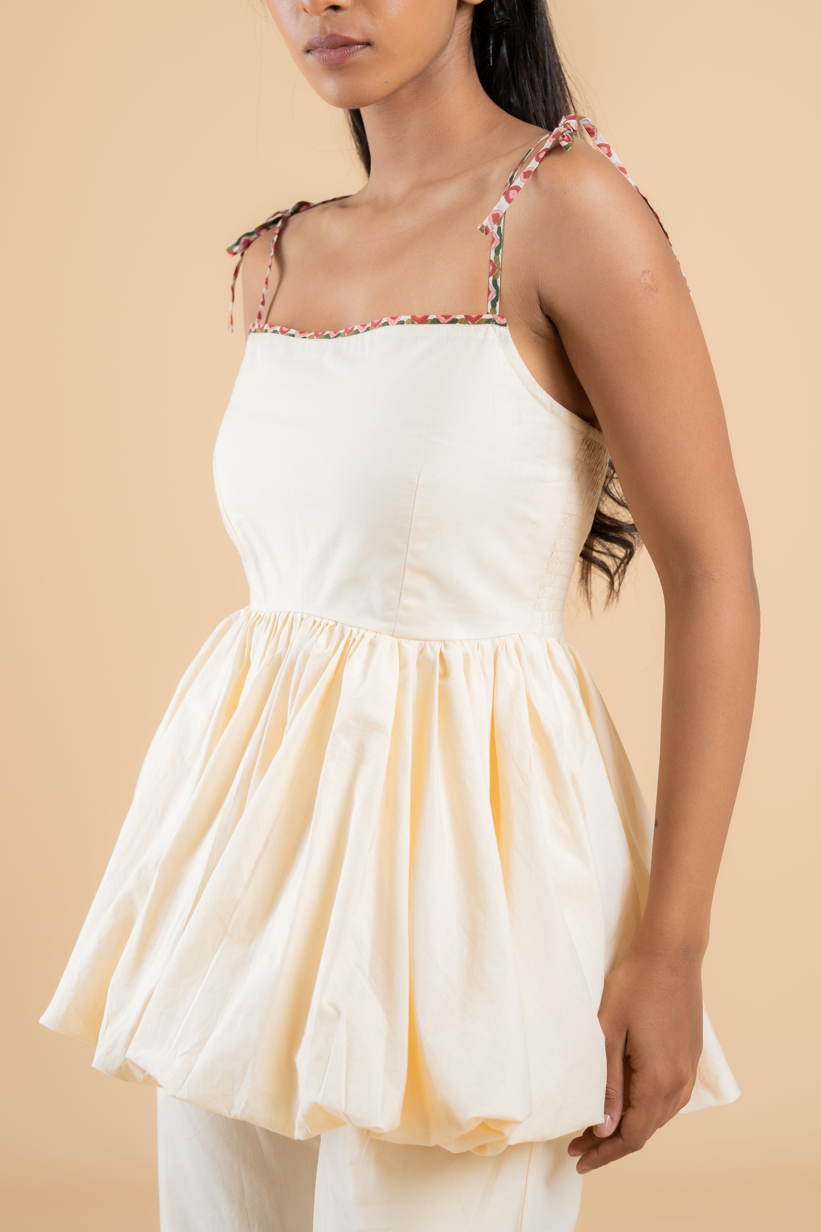 OFF WHITE BUBBLE TOP