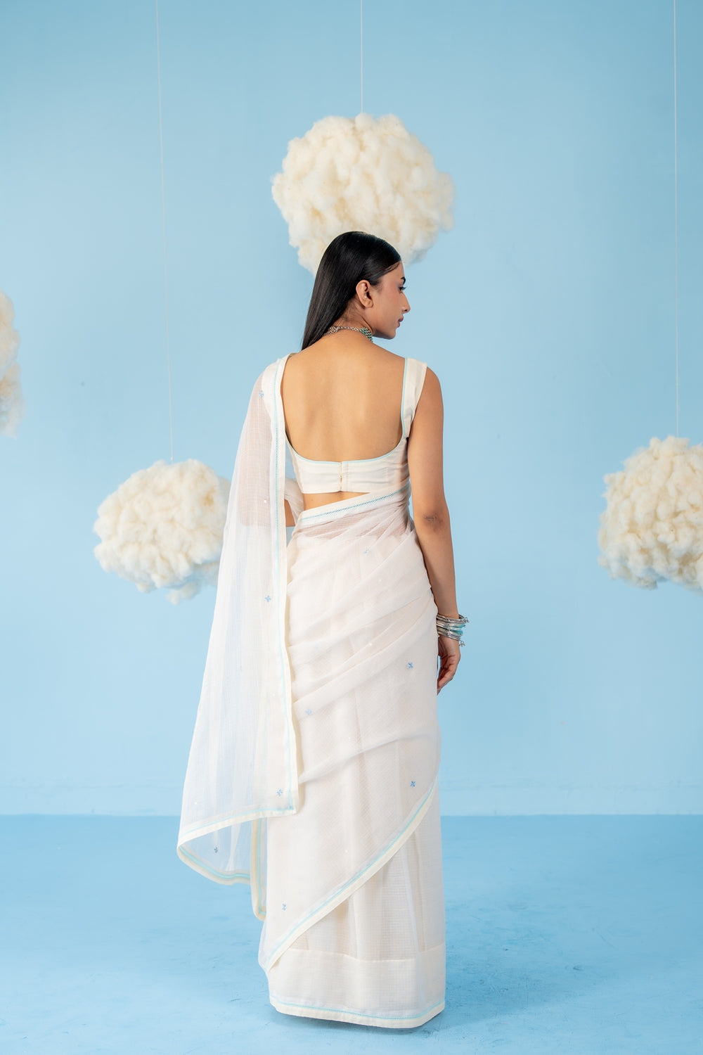 OFF-WHITE  COCONUT SAREE WITH UN-STITCHED BLOUSE
