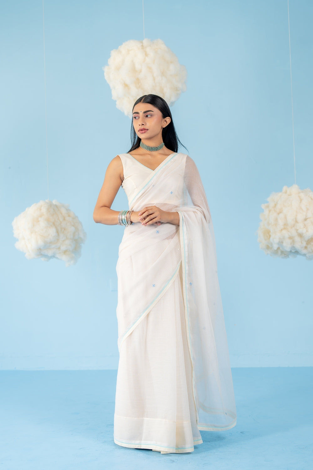 OFF-WHITE  COCONUT SAREE WITH UN-STITCHED BLOUSE