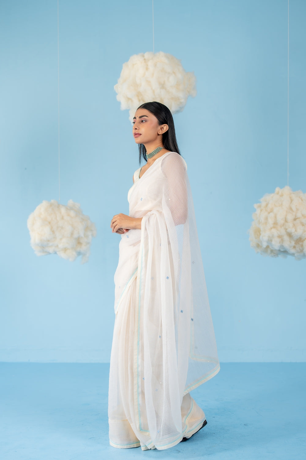 OFF-WHITE  COCONUT SAREE WITH UN-STITCHED BLOUSE