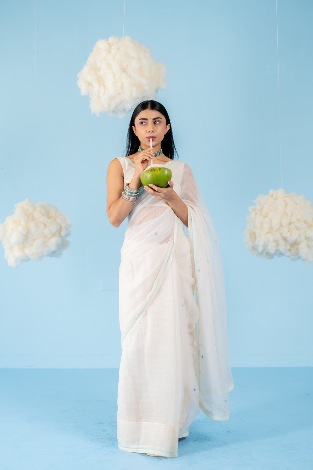 OFF-WHITE  COCONUT SAREE WITH UN-STITCHED BLOUSE