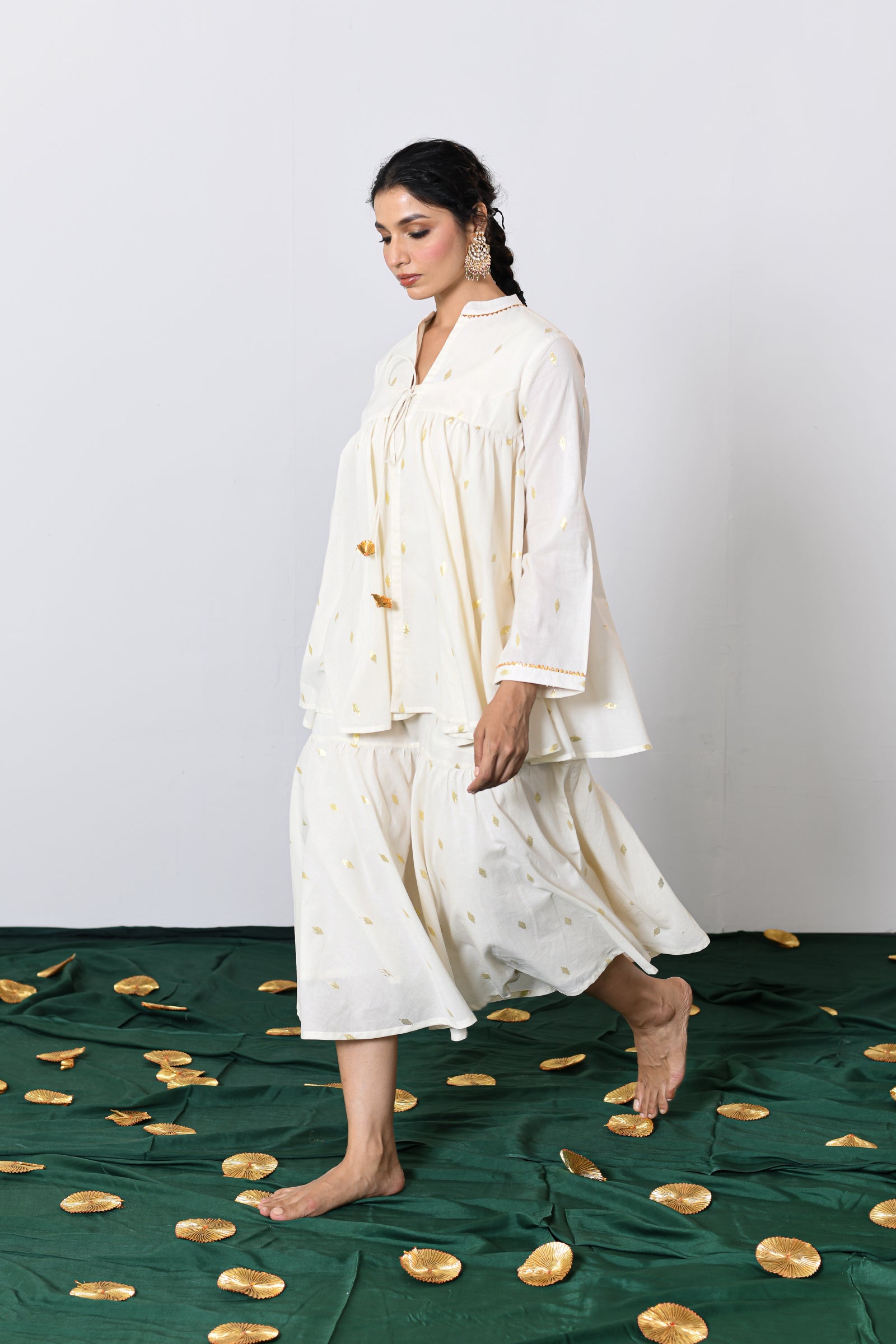 Shankh Off-white Lurex Dress with tie-up loose fitted Koti