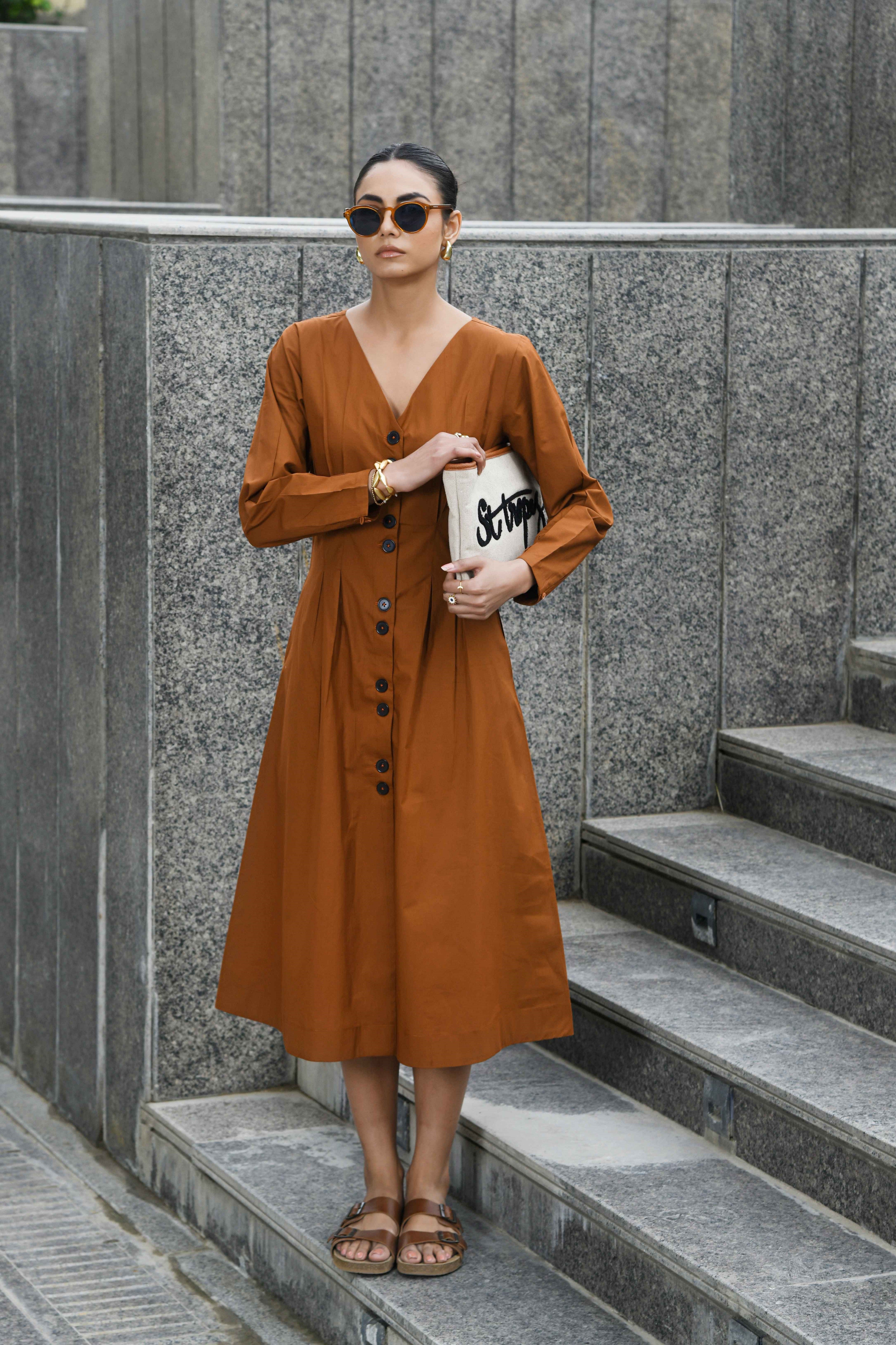 BROWN BUTTON-UP BOX DRESS