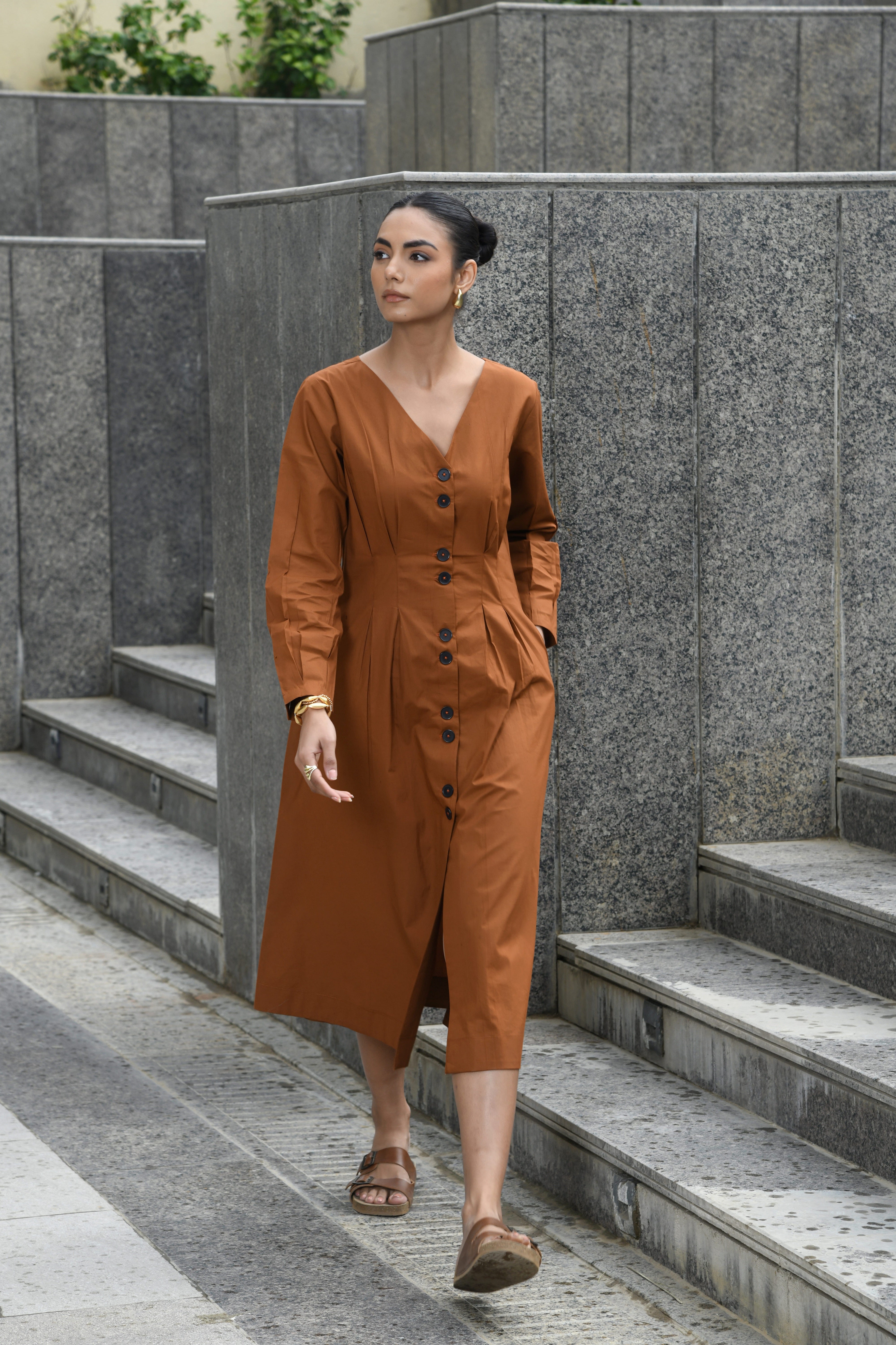 BROWN BUTTON-UP BOX DRESS