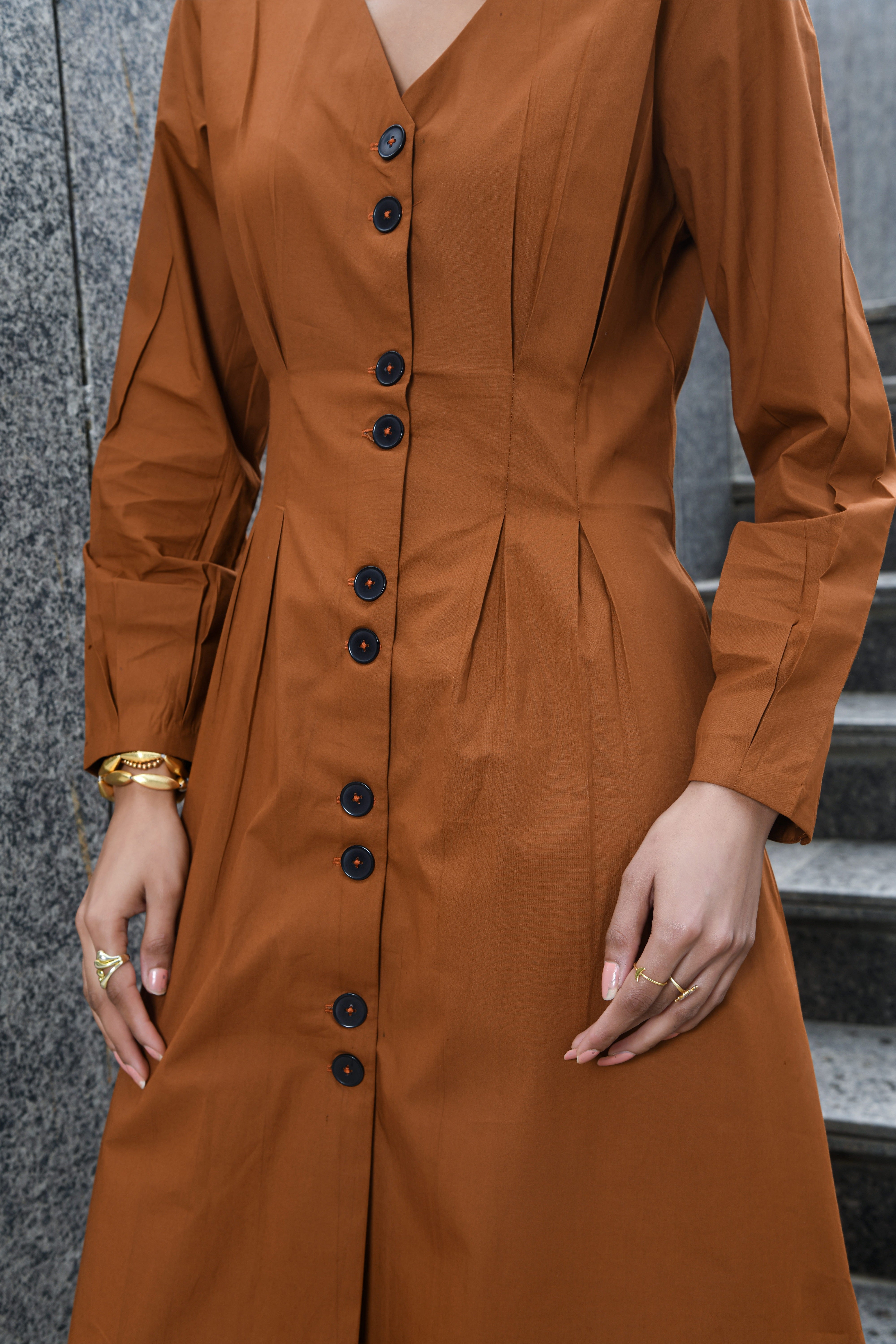 BROWN BUTTON-UP BOX DRESS