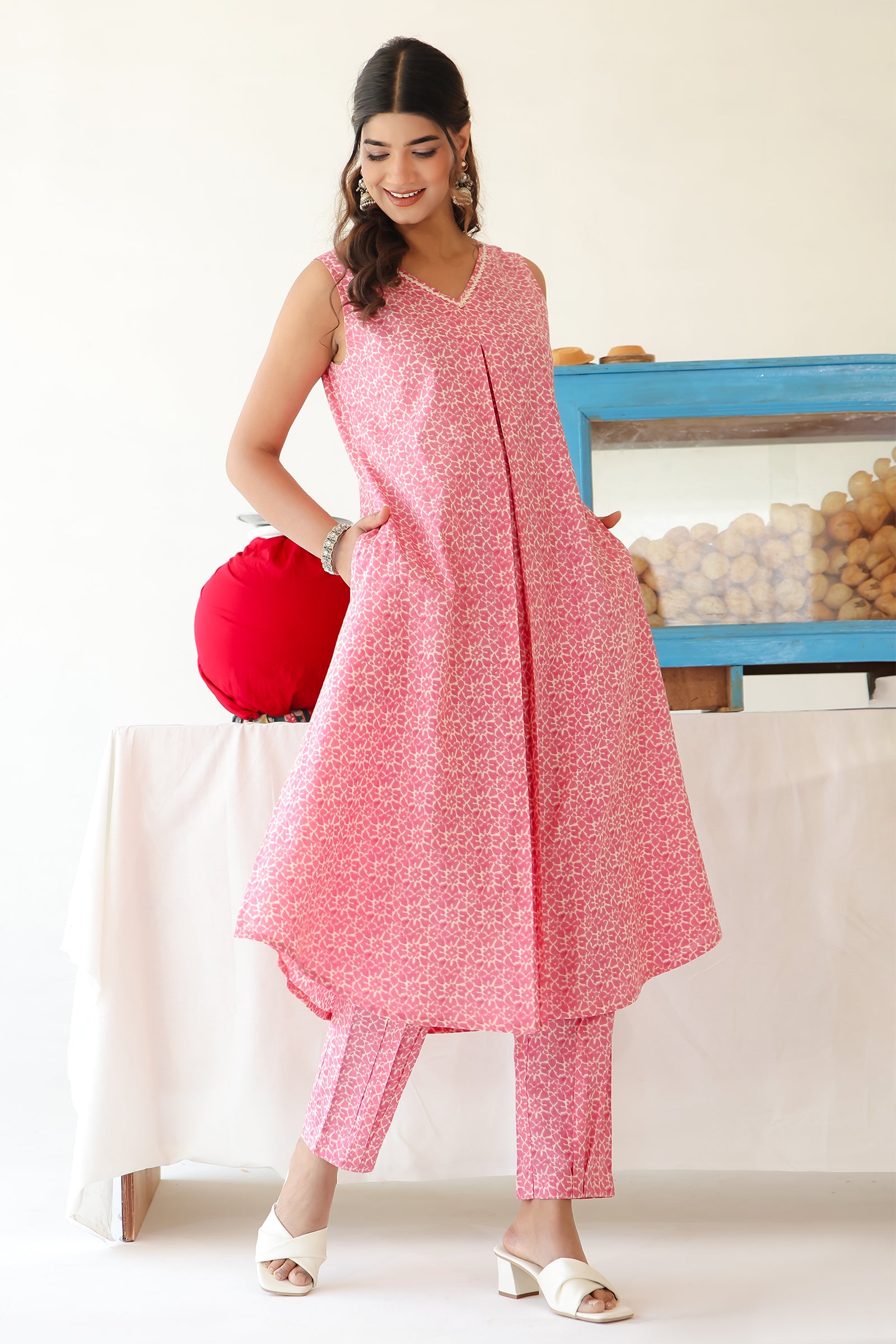 CHERRY PINK COTTON SLEEVELESS OFFICE KURTA SET