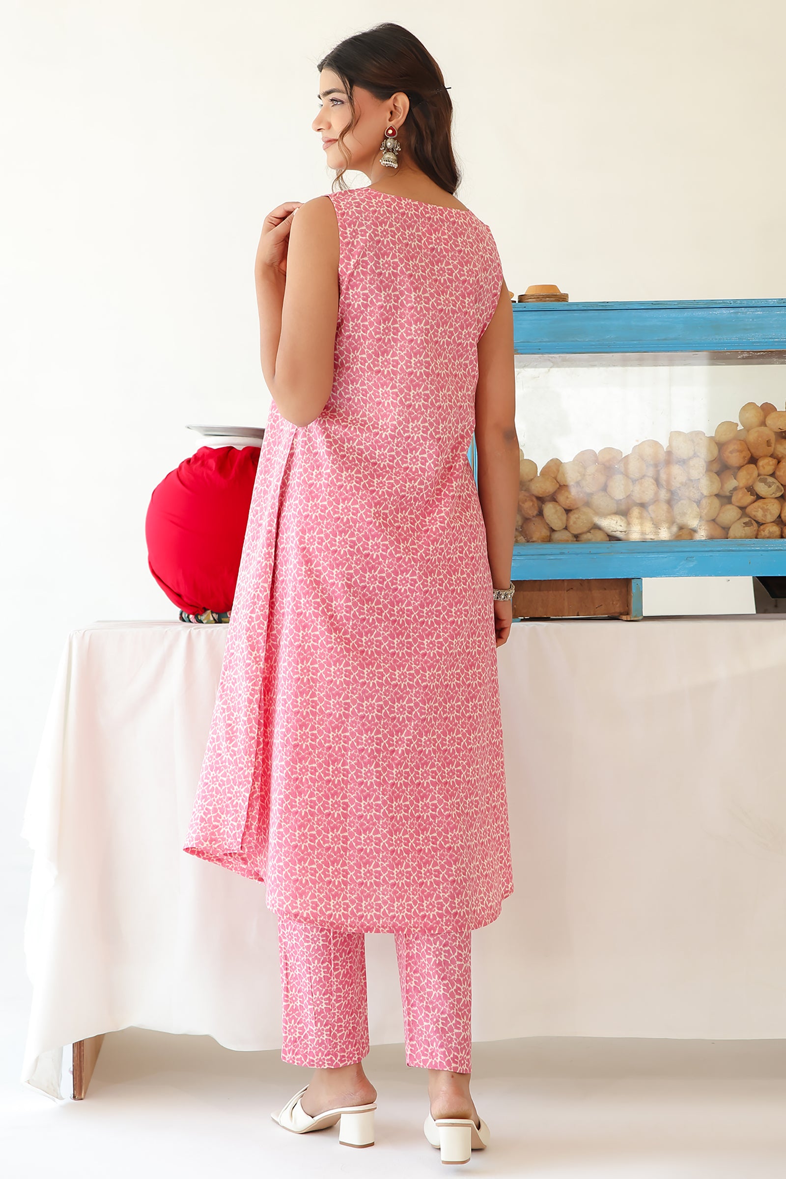 CHERRY PINK COTTON SLEEVELESS OFFICE KURTA SET