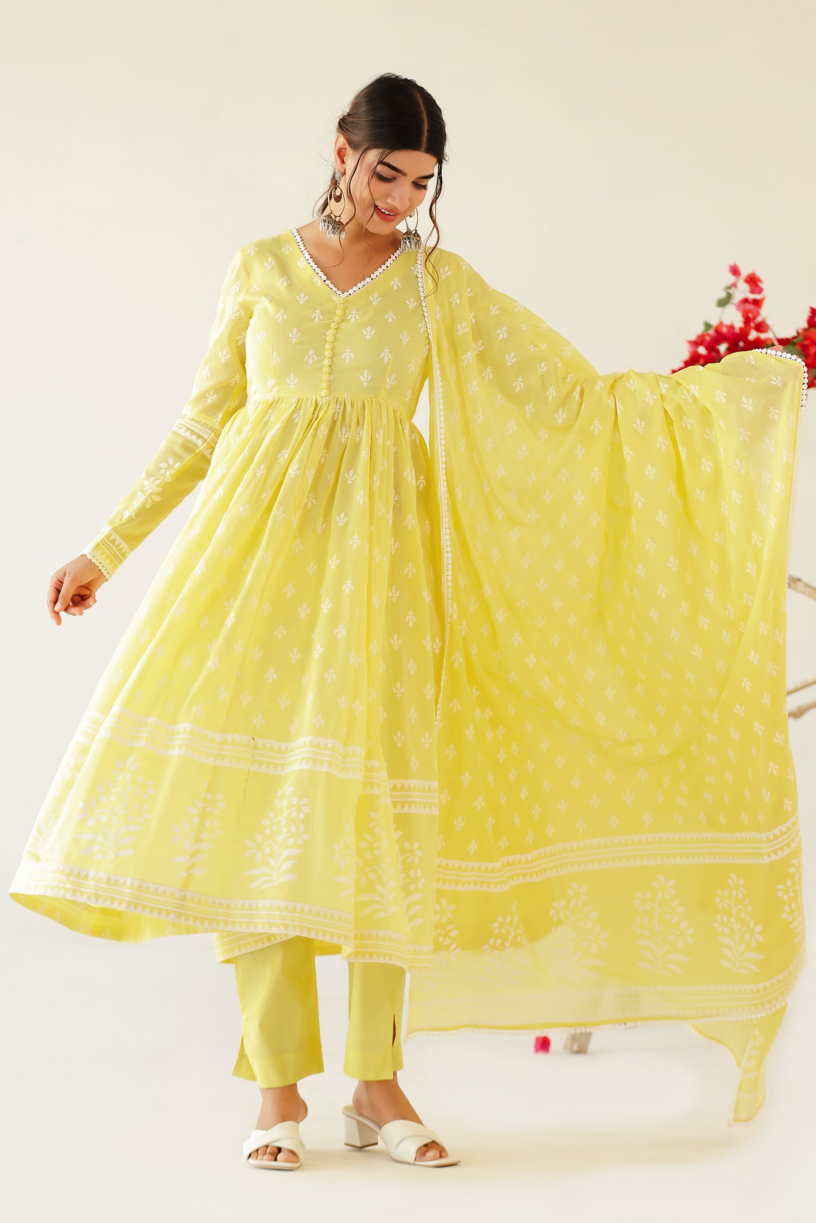 VARNIKA YELLOW MULMUL ANARKALI SET (RTS)