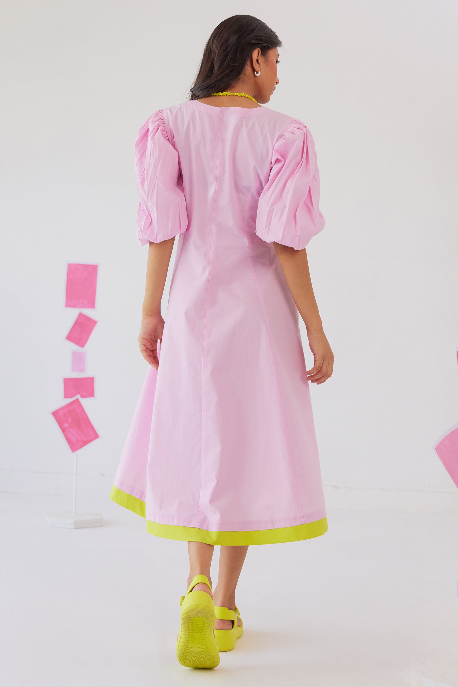 BUBBLEGUM PINK POPLIN PUFF SLEEVES MIDI DRESS