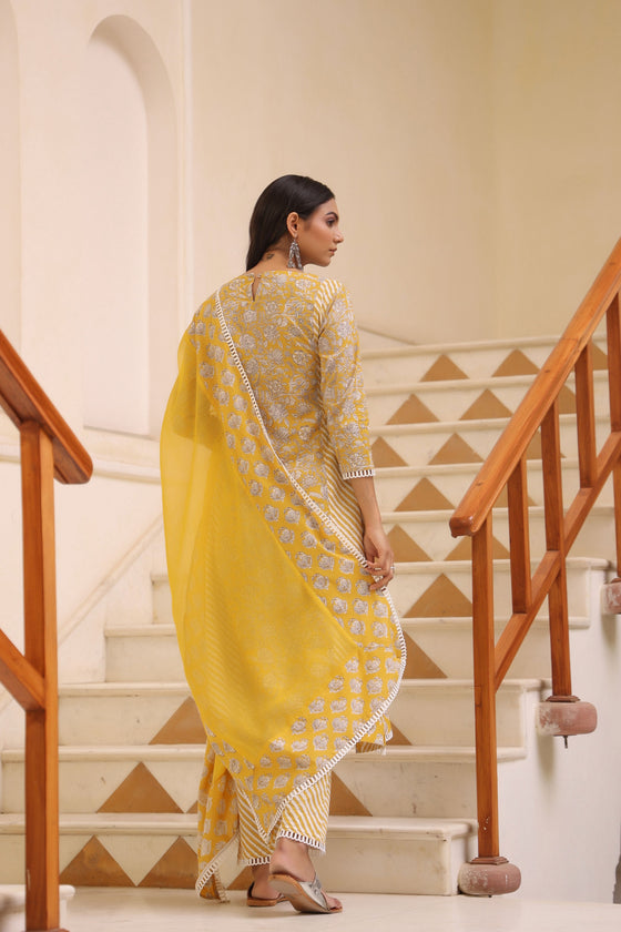 Yellow White Straight Suit Set of 3